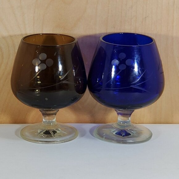 2 Etched Floral Cordial Glasses 3" whiskey multicolor glass 2oz - Picture 7 of 9